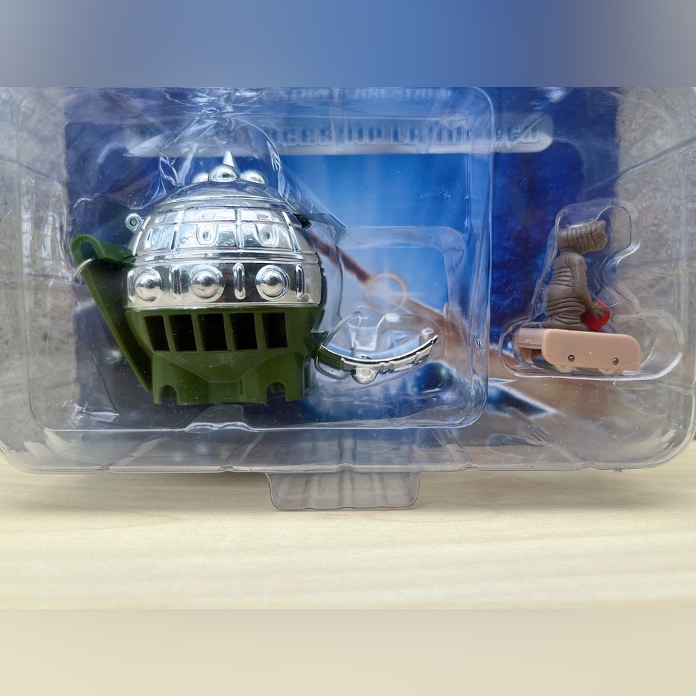 E.T. The Extra-Terrestrial & Spaceship Launcher - Picture 4 of 8